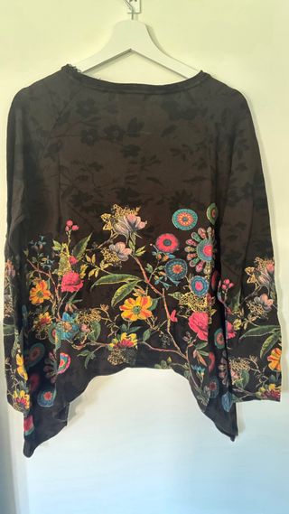 Jersey Desigual estampado floral