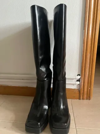 Botas altas Stradivarius negras