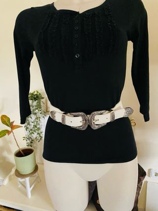 Cinturón blanco doble hebilla plateada