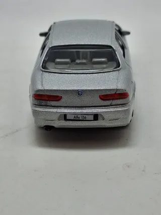 Alfa Romeo 156 Berlina 1a serie Bburago 1:43.Nuova