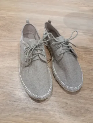 Zapatos planos beige