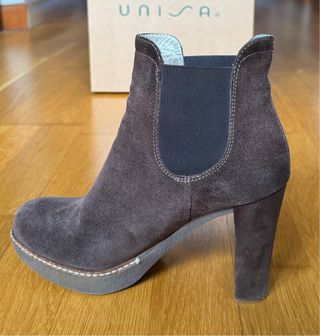 Botines de piel marrón ‘Unisa’