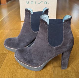 Botines de piel marrón ‘Unisa’