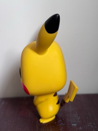 Funko Pop XL Pokémon Pikachu