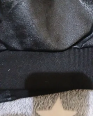 Giubbotto bomber ecopelle nero