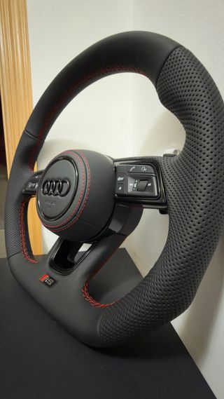 Volante Audi RS Negro con Costuras Rojas