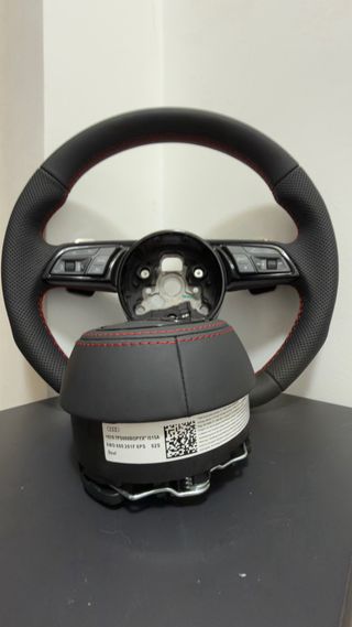Volante Audi RS Negro con Costuras Rojas