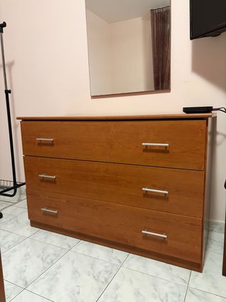 Camera da letto completa in legno