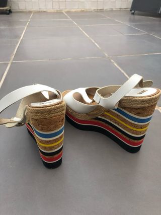Sandalias ASOS plataforma cuña colores