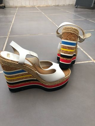Sandalias ASOS plataforma cuña colores