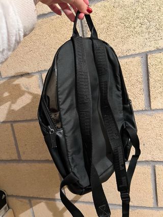 Mochila Puma Negra Brillante