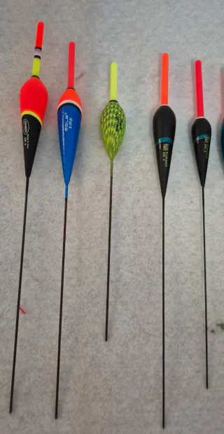 Galleggianti da pesca assortiti