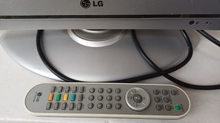Televisión LCD monitor LG