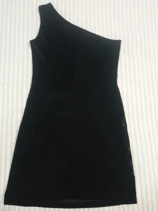 Vestido negro lentejuelas asimétrico