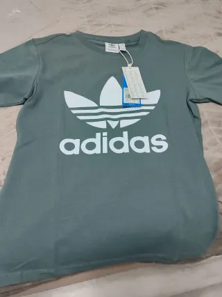 Camiseta Adidas Verde Oliva