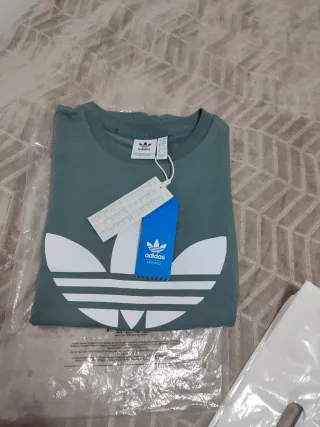 Camiseta Adidas Verde Oliva