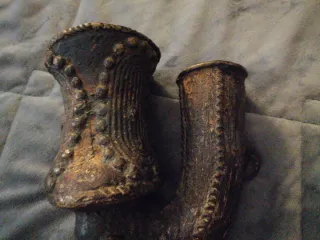 Antiguo objeto africano decorativo