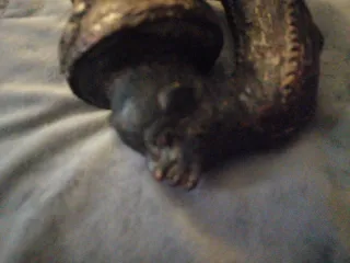 Antiguo objeto africano decorativo