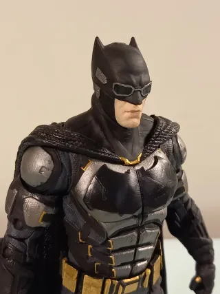 Batman JL Tactical Suit - Action Figure Custom
