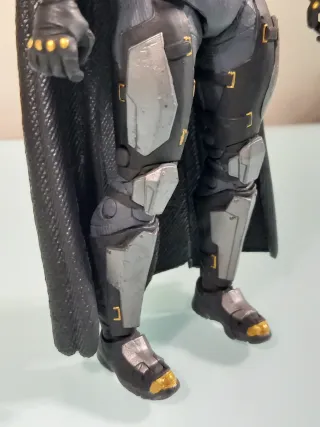 Batman JL Tactical Suit - Action Figure Custom