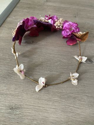 Tiara de flores para niña
