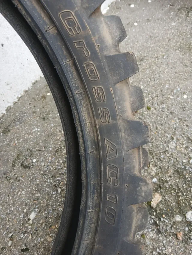 Rueda de moto de cross