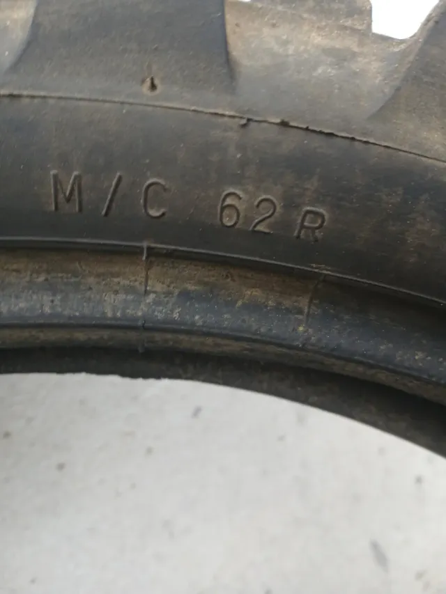 Rueda de moto de cross