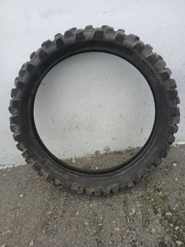 Rueda de moto de cross