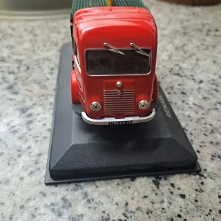 Camión Renault Galion Verigoud 1:43