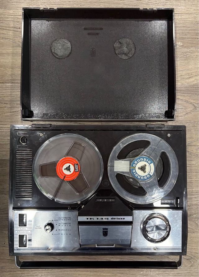 Magnetofono Grundig TK145