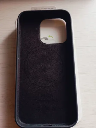 Funda iPhone 15 Pro Silicone Case MagSafe