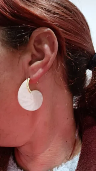 Pendientes caracola Blanco y Dorado