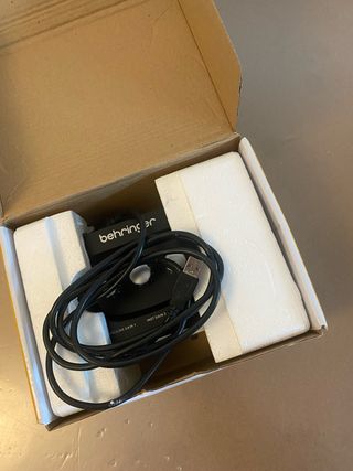 Behringer U-PHORIA UM2 Tarjeta de Sonido