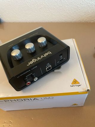 Behringer U-PHORIA UM2 Tarjeta de Sonido