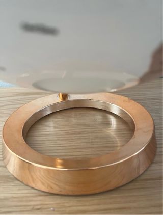 Lampada da tavolo design oro e bianco