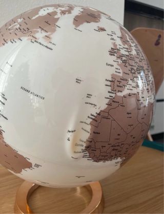 Lampada da tavolo design oro e bianco