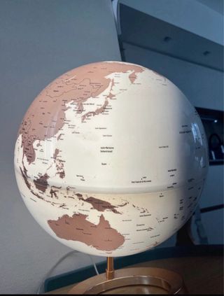 Lampada da tavolo design oro e bianco