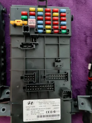 Centralita Hyundai Coupé 95480 2C440