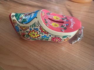 Hucha zueco madera souvenir Holanda