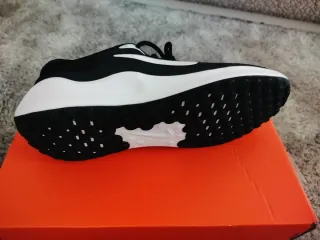 Zapatillas Nike Revolution 7 (GS) Negro/Blanco
