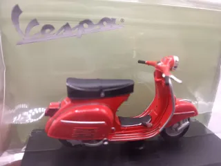 Modellino Vespa 125 GTR (1971) Rosso