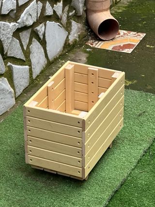 Fioriera Rialzata Legno e Plastica