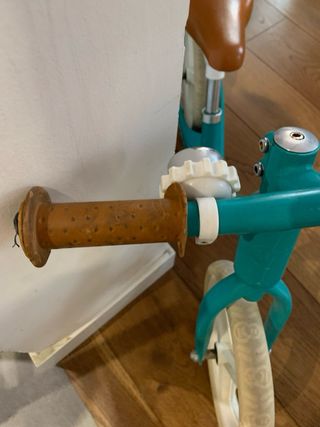 Bicicleta sin pedales Kinderkraft color turquesa