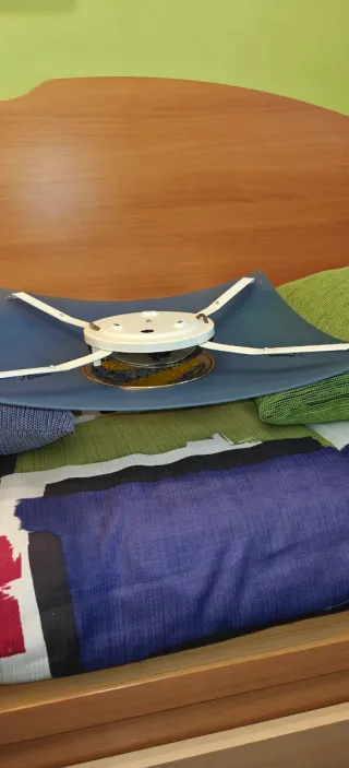 2 Lámparas de diseño azul. 50€ cada una.