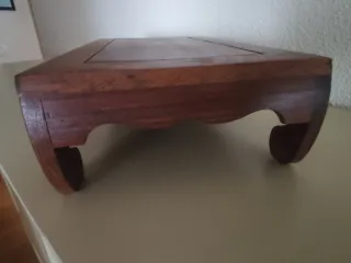 Mesa expositora bonsai 30 cm.