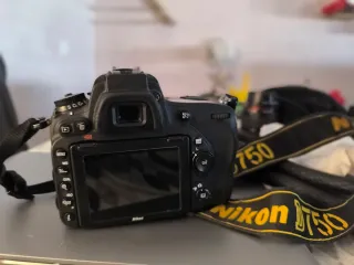 Cámara Nikon D750 + Accesorios