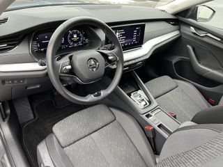 Skoda Octavia Combi 2023 MUY EQUIPADO