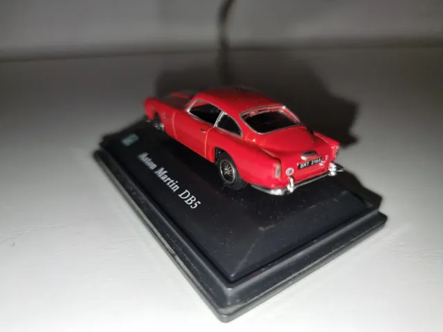 Aston Martin DB5 escala 1:87 JAMES BOND