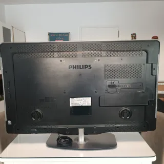 Televisión Philips 42'' Ambilight 42pfl7