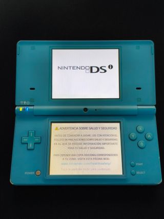 Nintendo DSi Azul Celeste + Cargador
